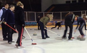 Curling in MG