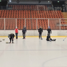 Auf dem Po landen ist kein Drama, aber deshalb Helmpflich im Einführungskurs